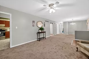 633 Emmert Dr, Sycamore, IL 60178 - Photo 5