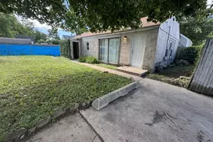 937 Montgomery Ave, Aurora, IL 60506 - Photo 1