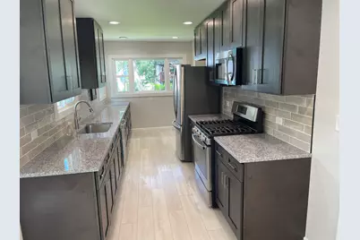 418 Midway Drive, Mundelein, IL 60060 - Photo 11