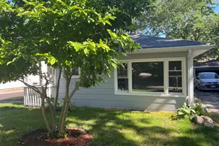 418 Midway Dr, Mundelein, IL 60060 - Photo 3
