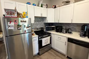 854 W George St, Chicago, IL 60657 - Photo 5