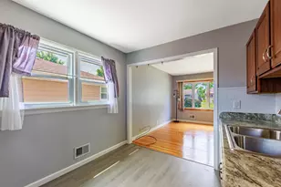 8737 S 51st Ave, Oak Lawn, IL 60453 - Photo 11