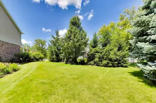 1281 S Falcon Dr, Palatine, IL 60067 - Photo 39