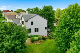 845 Red Barn Ln, Elgin, IL 60124 - Photo 33