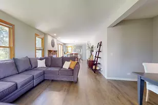 845 Red Barn Ln, Elgin, IL 60124 - Photo 13