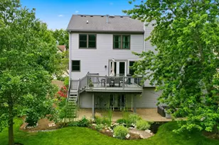 845 Red Barn Ln, Elgin, IL 60124 - Photo 35