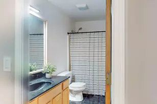 845 Red Barn Ln, Elgin, IL 60124 - Photo 23
