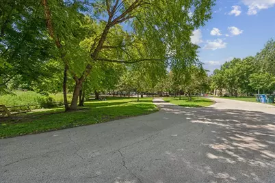 2152 W Ainslie Street #D2, Chicago, IL 60625 - Photo 21