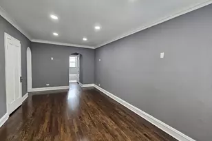 6545 N Francisco Ave, Chicago, IL 60645 - Photo 5