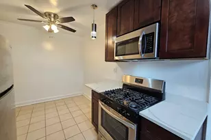 6545 N Francisco Ave, Chicago, IL 60645 - Photo 9