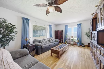 209 S Broadway, Hoffman, IL 62250 - Photo 7
