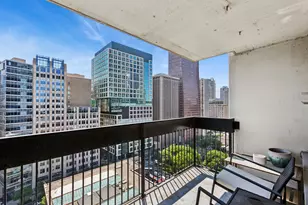 222 E Pearson St, Chicago, IL 60611 - Photo 5