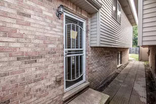 12402 S Racine Ave, Calumet Park, IL 60827 - Photo 15