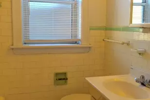3746 W Irving Park Rd, Chicago, IL 60618 - Photo 9