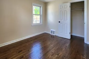 4263 W Nelson St, Chicago, IL 60641 - Photo 9