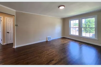 4263 W Nelson Street #2, Chicago, IL 60641 - Photo 5
