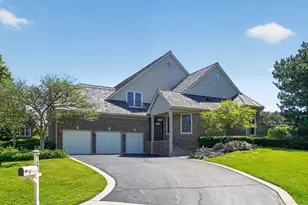 21896 W Vernon Ridge Dr, Ivanhoe, IL 60060 - Photo 1
