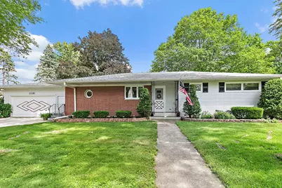 11118 Lincoln Street, Huntley, IL 60142 - Photo 1