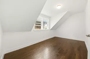 2446 W Pensacola Ave, Chicago, IL 60618 - Photo 17