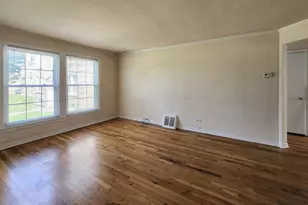 4231 W Nelson St, Chicago, IL 60641 - Photo 5
