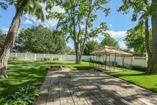 778 Woodstock Ln, Bourbonnais, IL 60914 - Photo 5