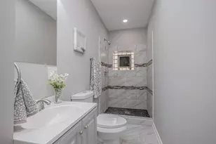 7952 S Elizabeth St, Chicago, IL 60620 - Photo 7