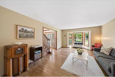 925 Manchester Street, Naperville, IL 60563 - Photo 3