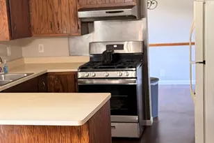 4810 Eastwood Ct, Waukegan, IL 60087 - Photo 5