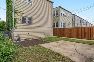 4935 W Henderson St, Chicago, IL 60641 - Photo 39