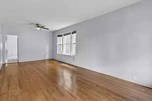 4935 W Henderson St, Chicago, IL 60641 - Photo 3