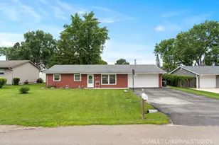 8 Dolphin Ct, Oswego, IL 60543 - Photo 1