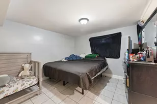 7201 S Sawyer Ave, Chicago, IL 60629 - Photo 17