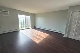 151 Elk Trail, Carol Stream, IL 60188 - Photo 5