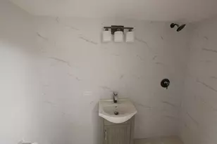 616 W Patterson Ave, Chicago, IL 60613 - Photo 5