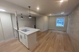 616 W Patterson Ave, Chicago, IL 60613 - Photo 3