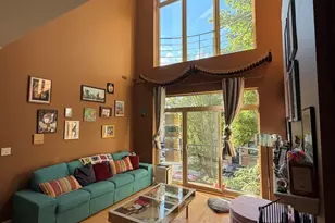 2657 W Thomas St, Chicago, IL 60622 - Photo 9
