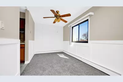 6101 W 64th Place #4, Chicago, IL 60638 - Photo 5