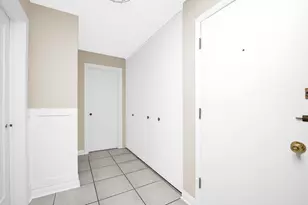 6101 W 64th Pl, Chicago, IL 60638 - Photo 7