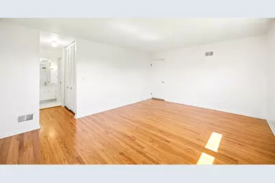 9834 N Maynard Terrace, Niles, IL 60714 - Photo 23