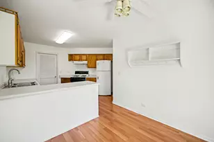 [Address not provided], Carol Stream, IL 60188 - Photo 15