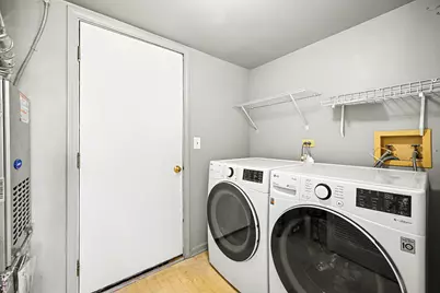 [Address not provided], Carol Stream, IL 60188 - Photo 17