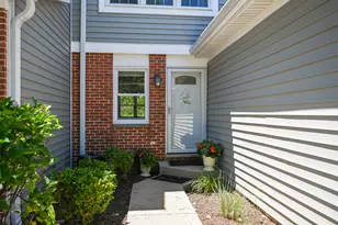[Address not provided], Carol Stream, IL 60188 - Photo 3