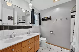 28W075 Aurora Ave, Naperville, IL 60540 - Photo 27