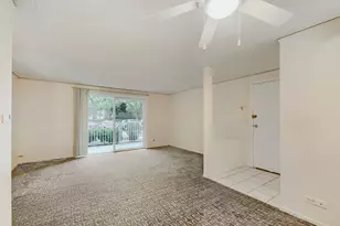 1102 Westover Ln, Schaumburg, IL 60193 - Photo 3