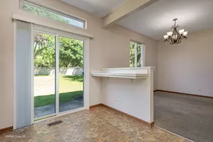1111 Vail Ct, Naperville, IL 60540 - Photo 9