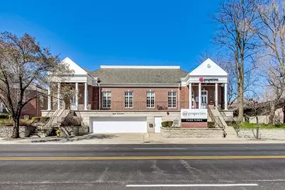 324 W Touhy Avenue, Park Ridge, IL 60068 - Photo 1