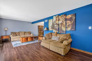 717 Naoma Dr, Crete, IL 60417 - Photo 7