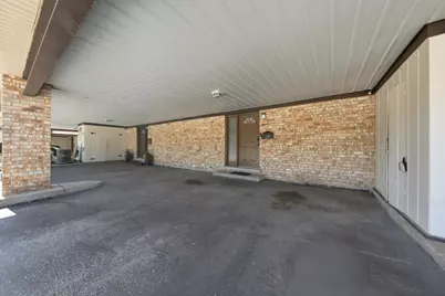 11 Cour Caravelle #11, Palos Hills, IL 60465 - Photo 3