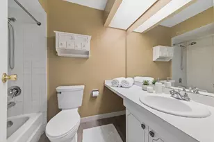 6818 Roberts Dr, Woodridge, IL 60517 - Photo 17