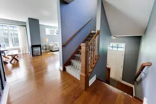 1910 Dauntless Dr, Glenview, IL 60026 - Photo 3